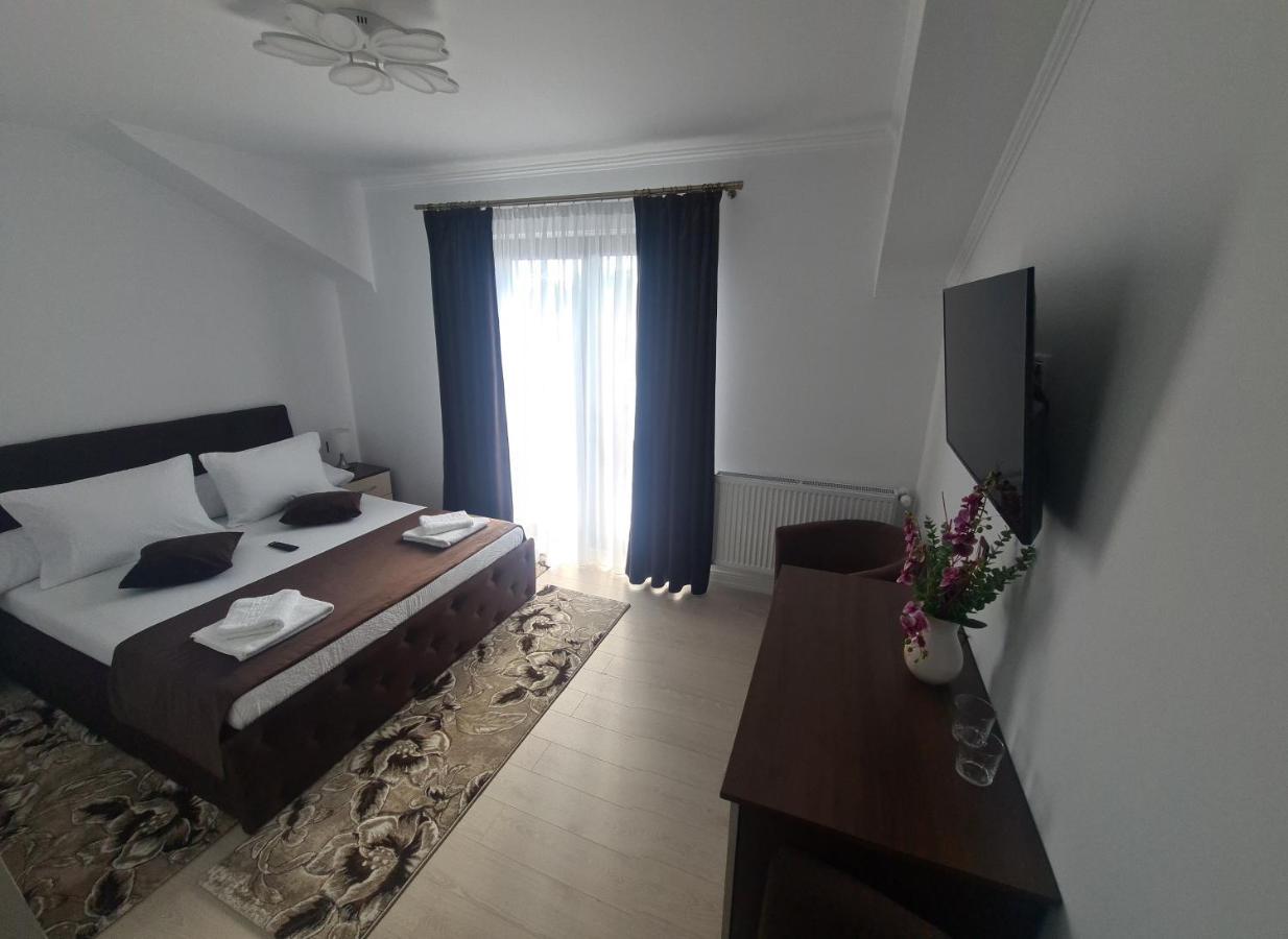 Pensiunea Gold Wellness&Spa Chiscau Ngoại thất bức ảnh